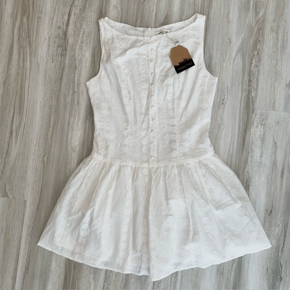 Main Strip Dresses & Skirts - NWT MAIN STRIP Eyelet Waisted Dress